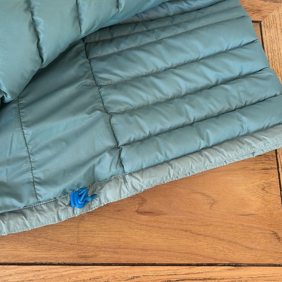 Cotopaxi Woman’s Fuego Down Feather Vest Bluegrass/Leaf Sz m EUC - Picture 8 of 10